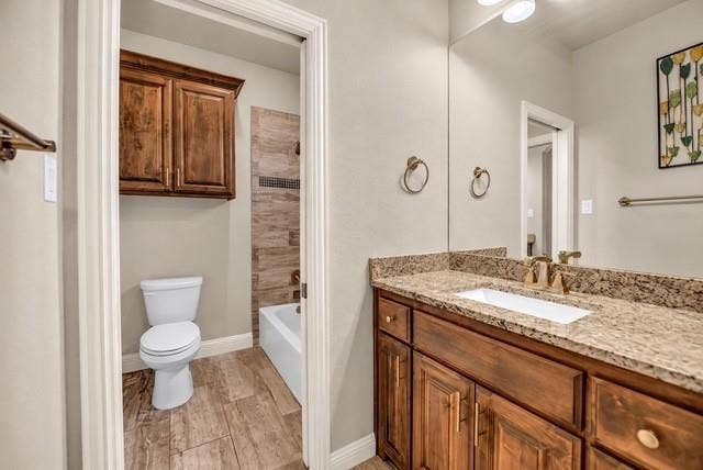 Secondary bathroom w/separate vanities