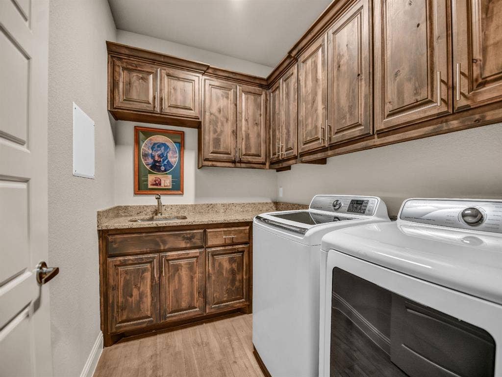 2125 Vanderbilt Drive, Weatherford, TX 76088