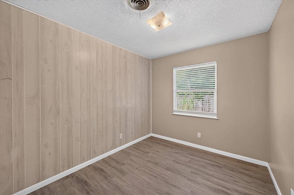 301 Dellis Street, Terrell, TX 75160 301 Dellis Street, Terrell, TX 75160