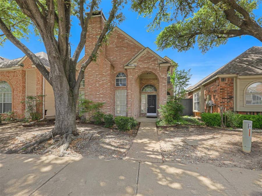 Property photo for 17927 Windflower Way, Dallas, TX