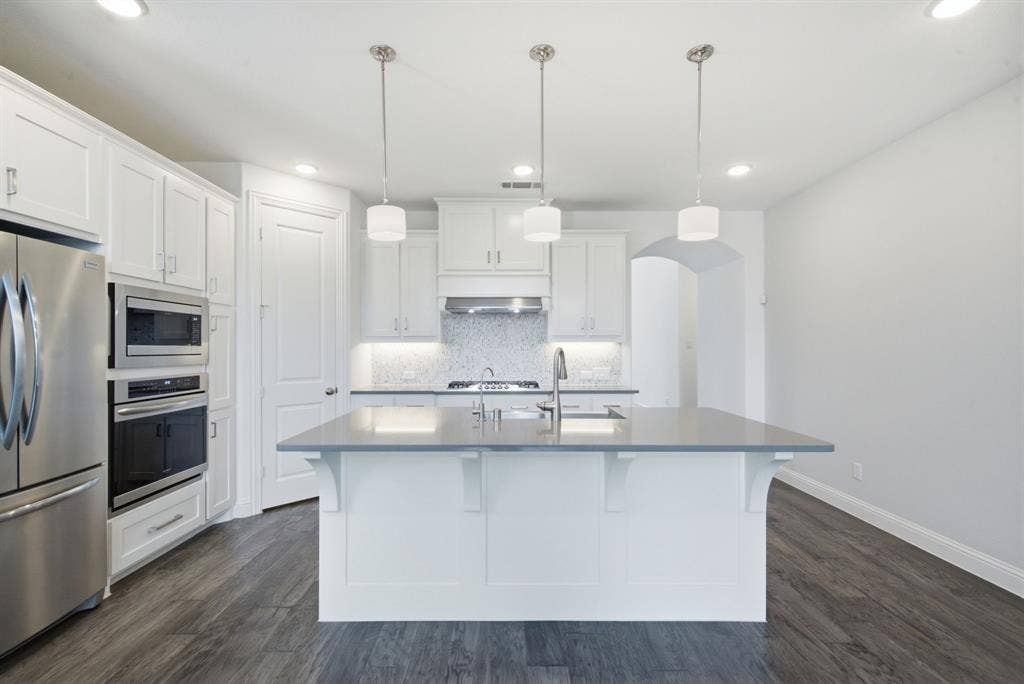 1913 Bending Oak Street, Fort Worth, TX 76008