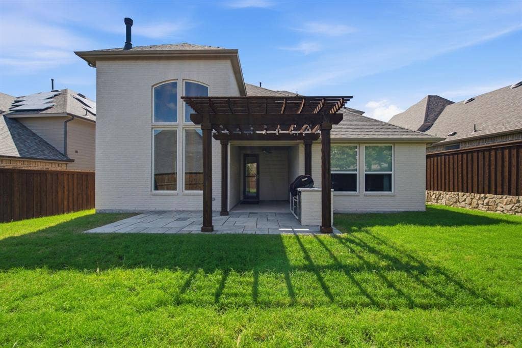 1913 Bending Oak Street, Fort Worth, TX 76008