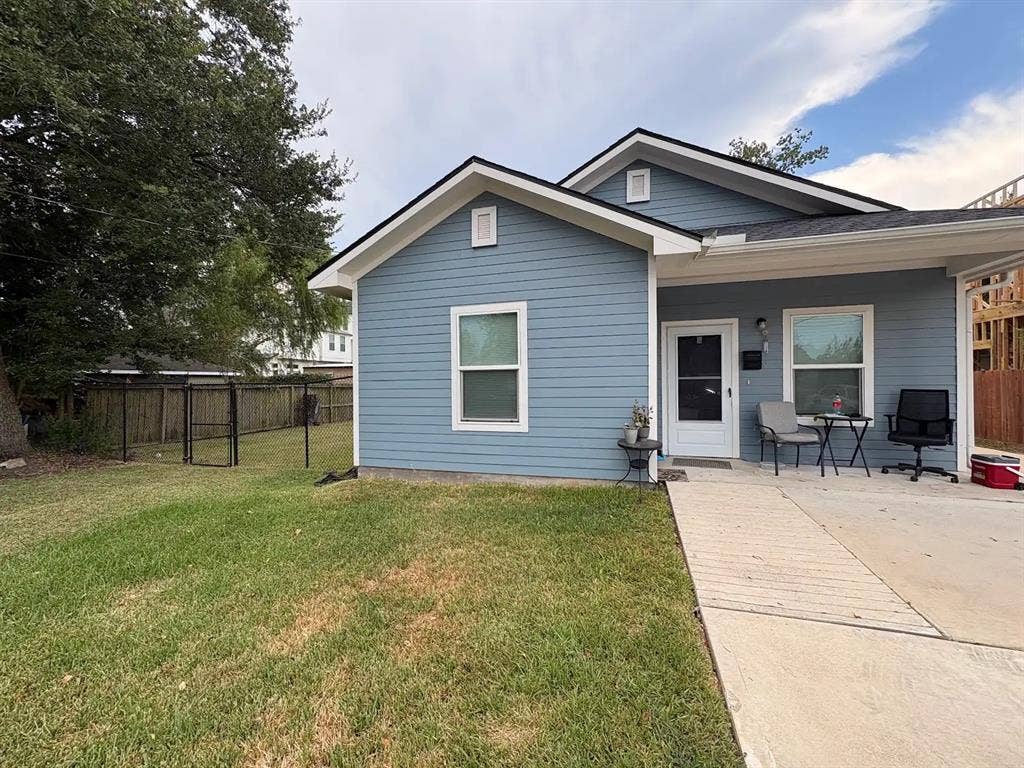 6834 Goforth Street, Houston, TX 77021 6834 Goforth Street, Houston, TX 77021