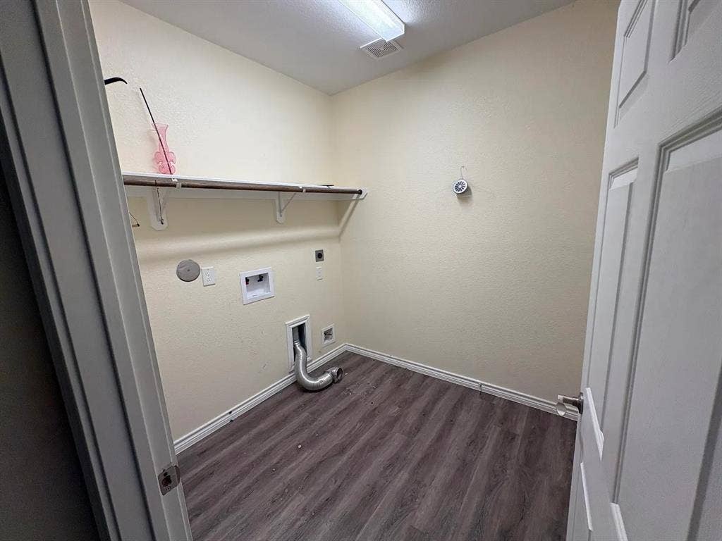 6834 Goforth Street, Houston, TX 77021 6834 Goforth Street, Houston, TX 77021