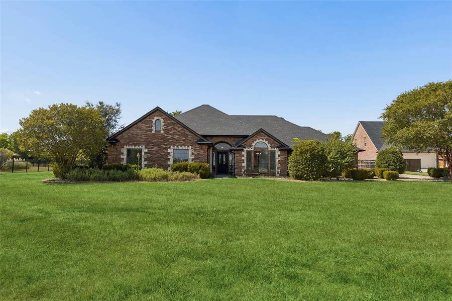 Property photo for 10377 W Dublin Drive, Forney, TX