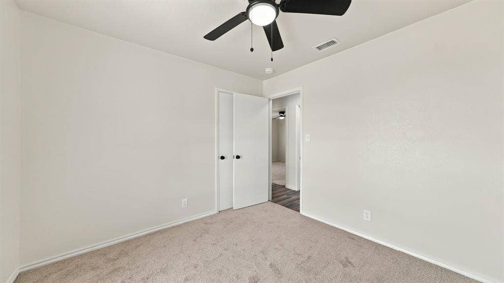 901 W Apache Trail, Granbury, TX 76048