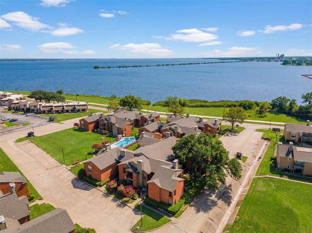 5909 Lake Hubbard Parkway, #215, Garland, TX 75043