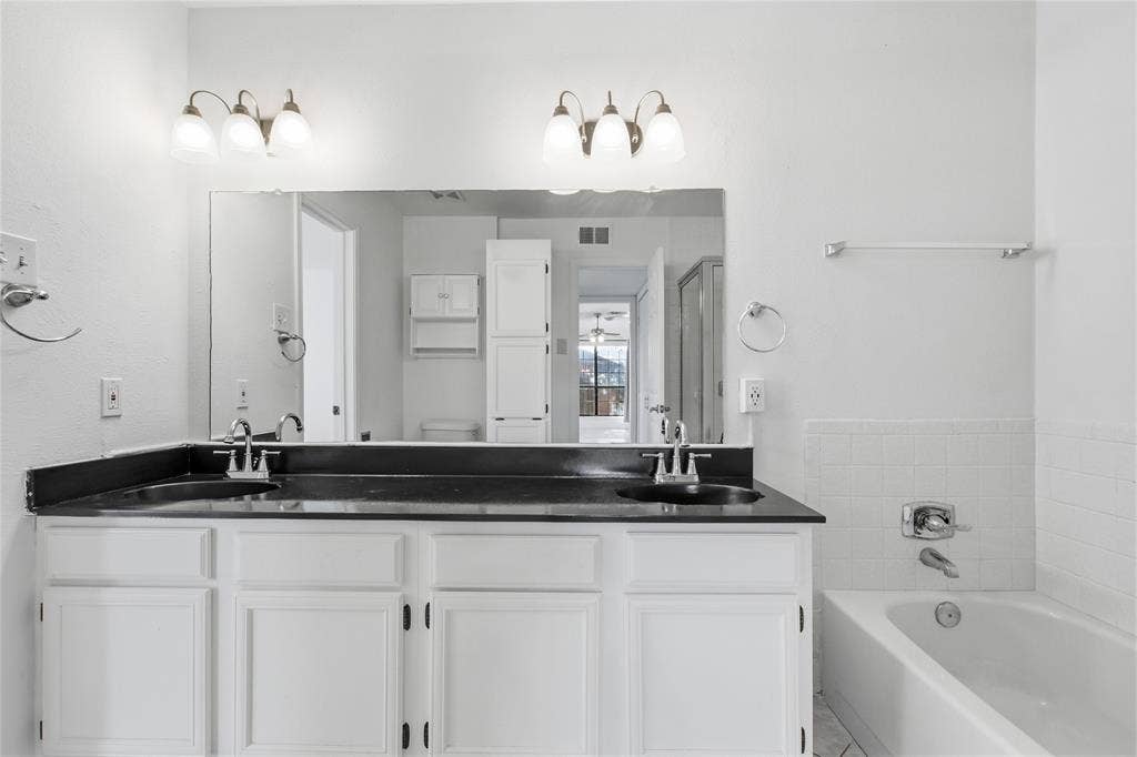 5909 Lake Hubbard Parkway, #215, Garland, TX 75043