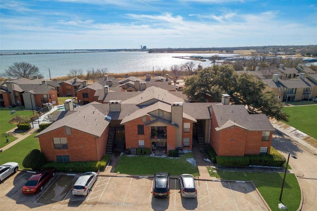 5909 Lake Hubbard Parkway, #215, Garland, TX 75043
