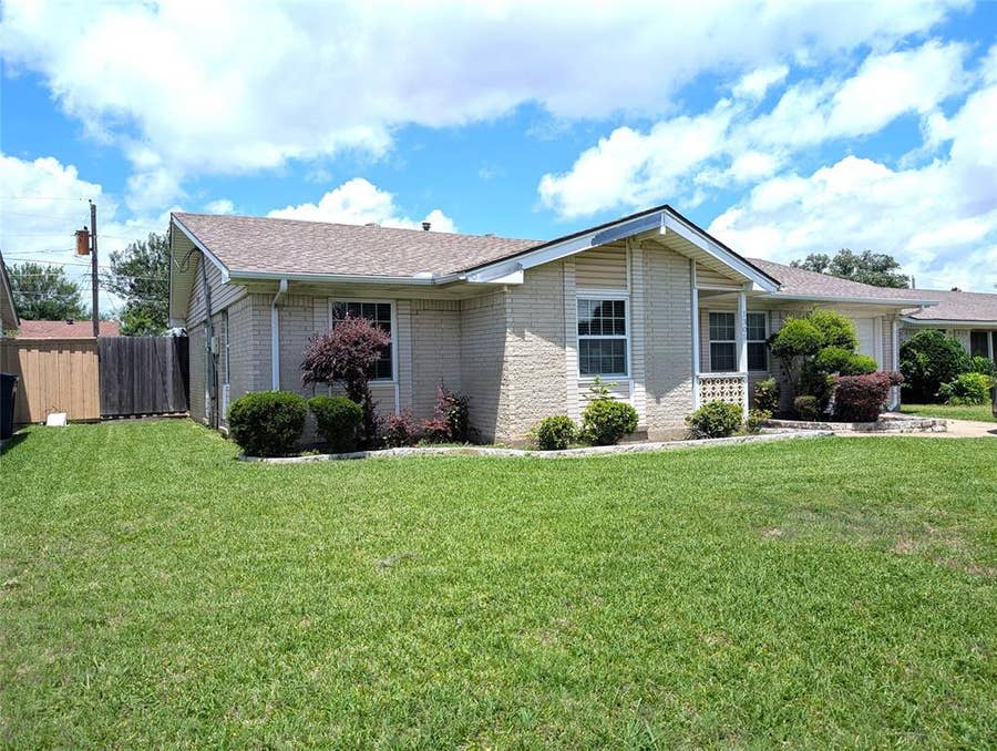 Property photo for 1305 Glenville Drive, Garland, TX