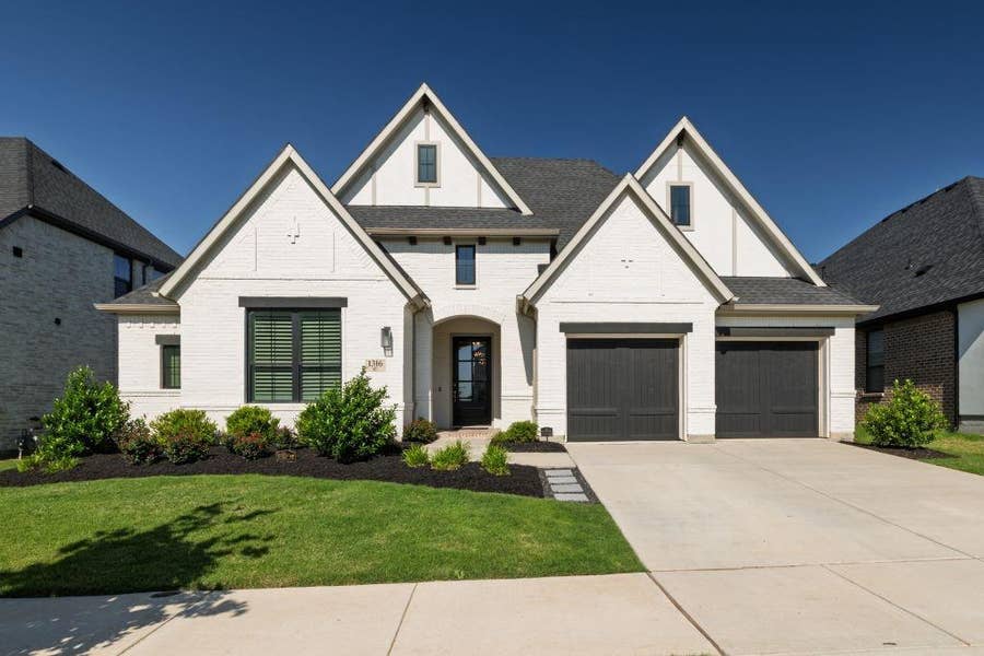 Property photo for 1316 Redbrick Lane, Northlake, TX