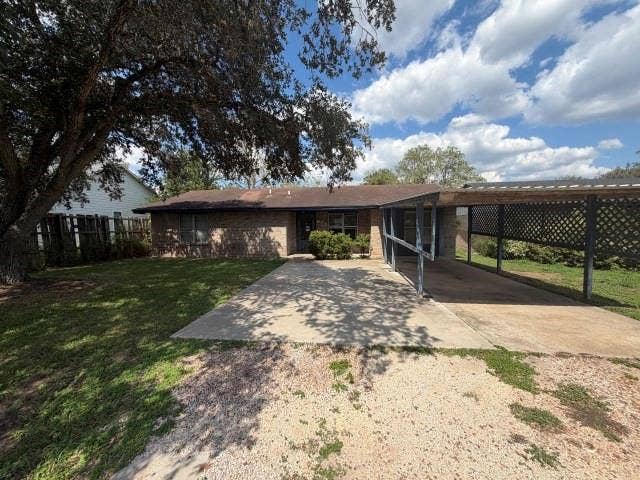 Property photo for 615 Avenue C, Yorktown, TX