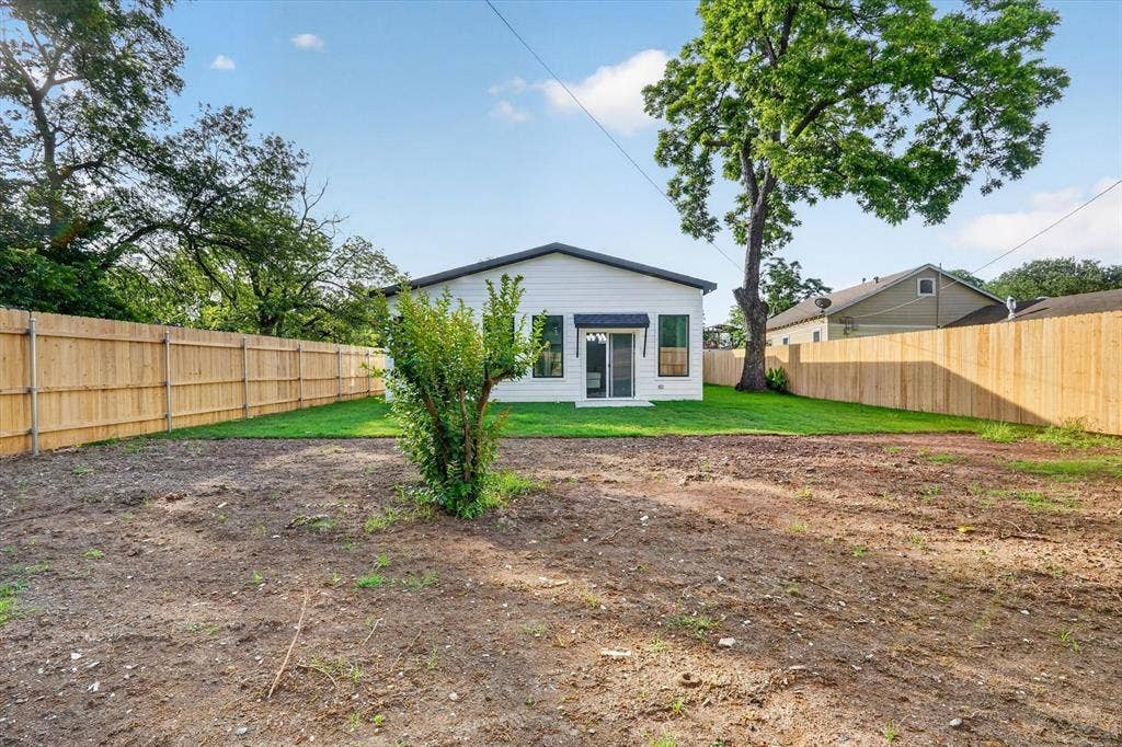 1621 Bannock Avenue, Dallas, TX 75215 1621 Bannock Avenue, Dallas, TX 75215