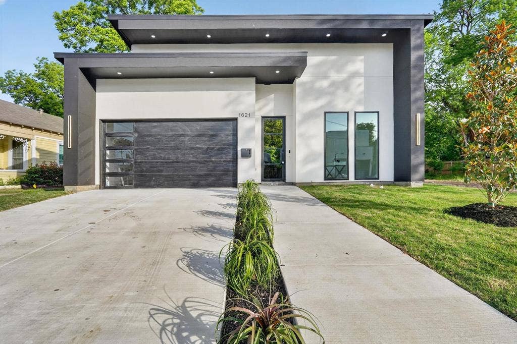 1621 Bannock Avenue, Dallas, TX 75215 1621 Bannock Avenue, Dallas, TX 75215