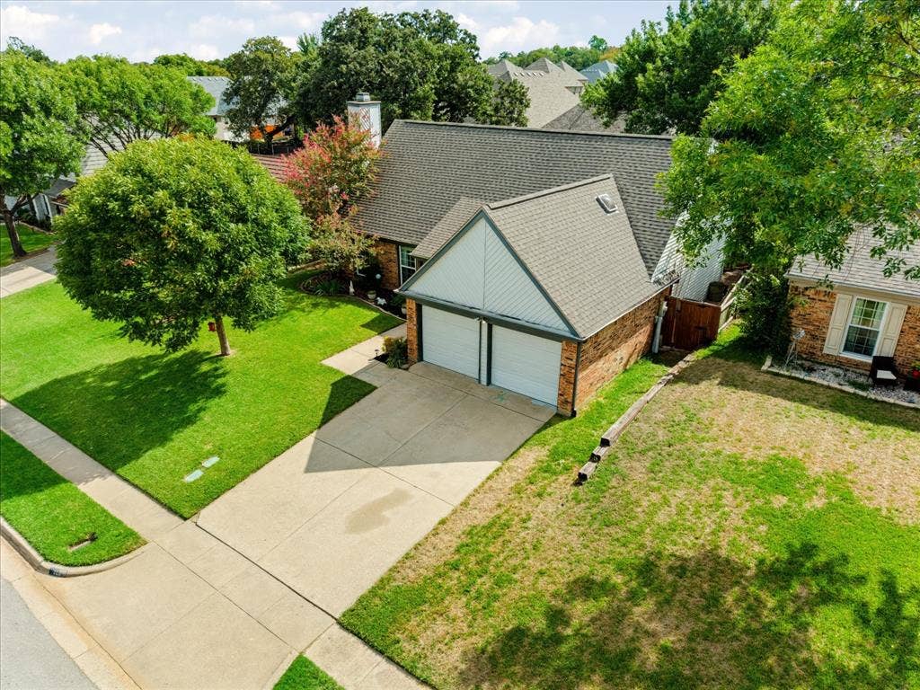 208 Wildbriar Street, Euless, TX 76039 208 Wildbriar Street, Euless, TX 76039