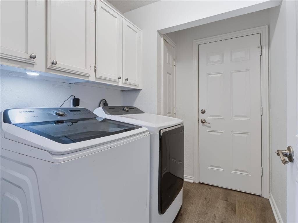 208 Wildbriar Street, Euless, TX 76039 208 Wildbriar Street, Euless, TX 76039