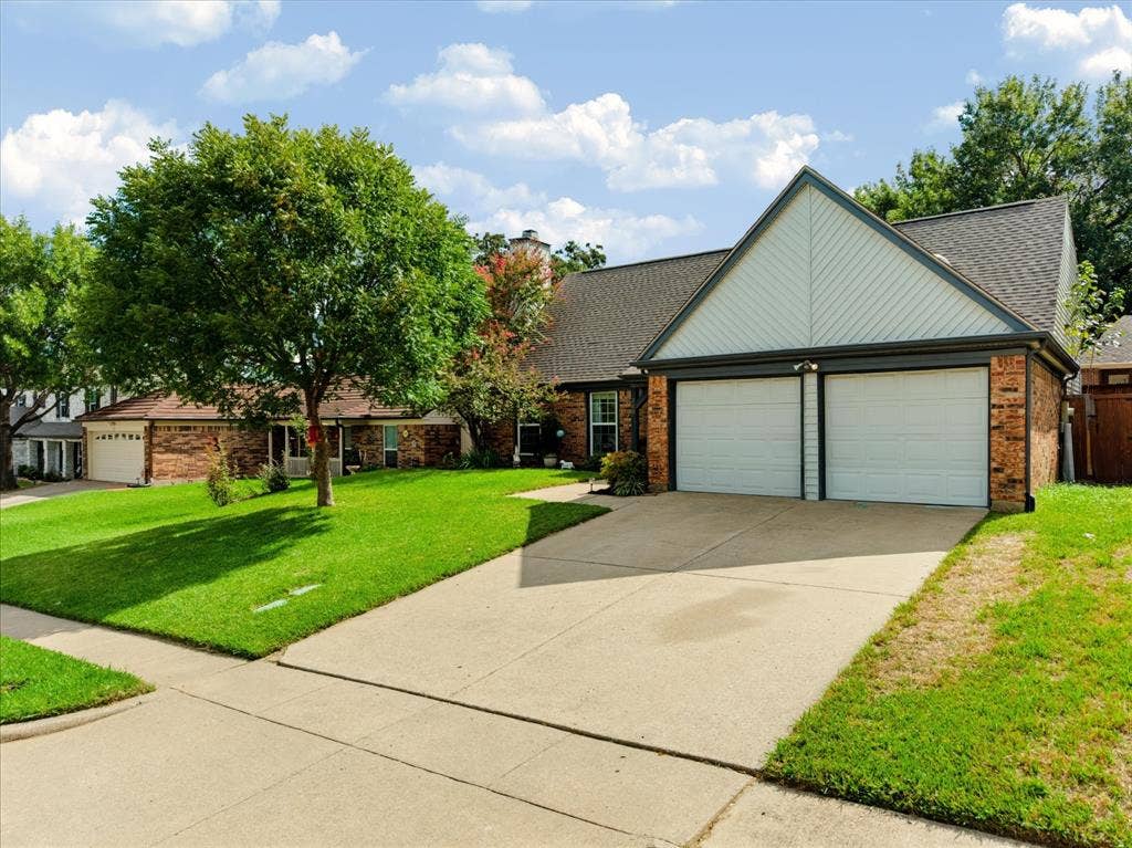 208 Wildbriar Street, Euless, TX 76039 208 Wildbriar Street, Euless, TX 76039