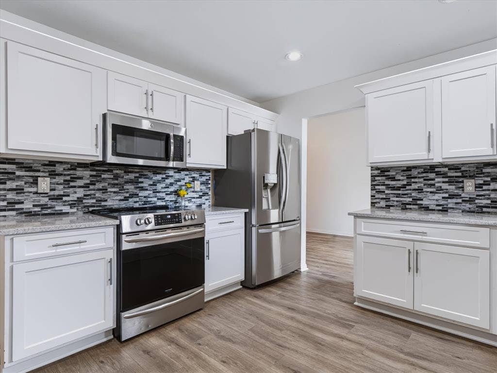 208 Wildbriar Street, Euless, TX 76039 208 Wildbriar Street, Euless, TX 76039