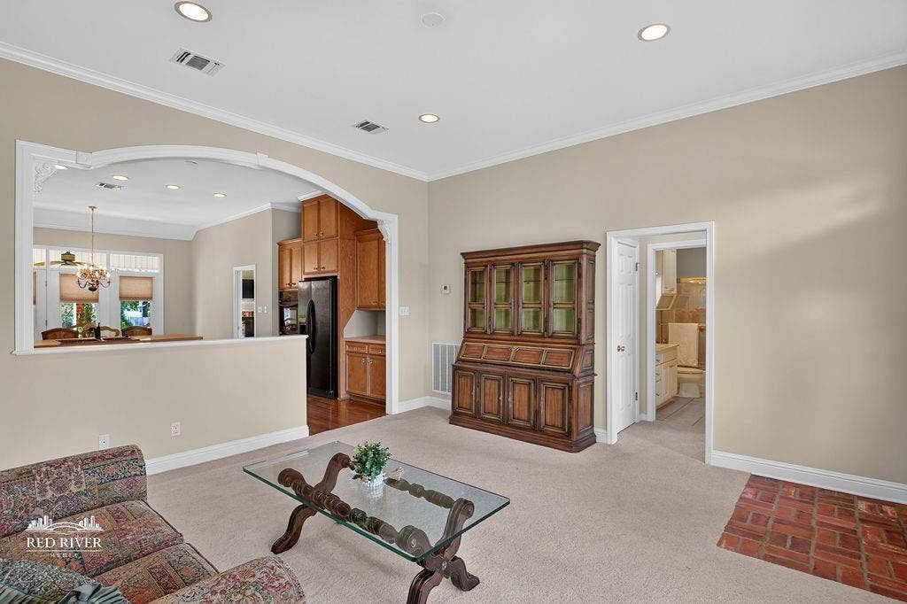 7854 Millicent Circle, Shreveport, LA 71105