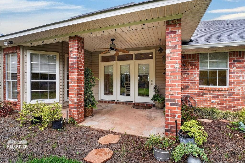 7854 Millicent Circle, Shreveport, LA 71105