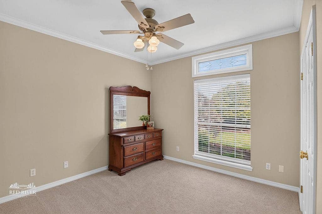 7854 Millicent Circle, Shreveport, LA 71105