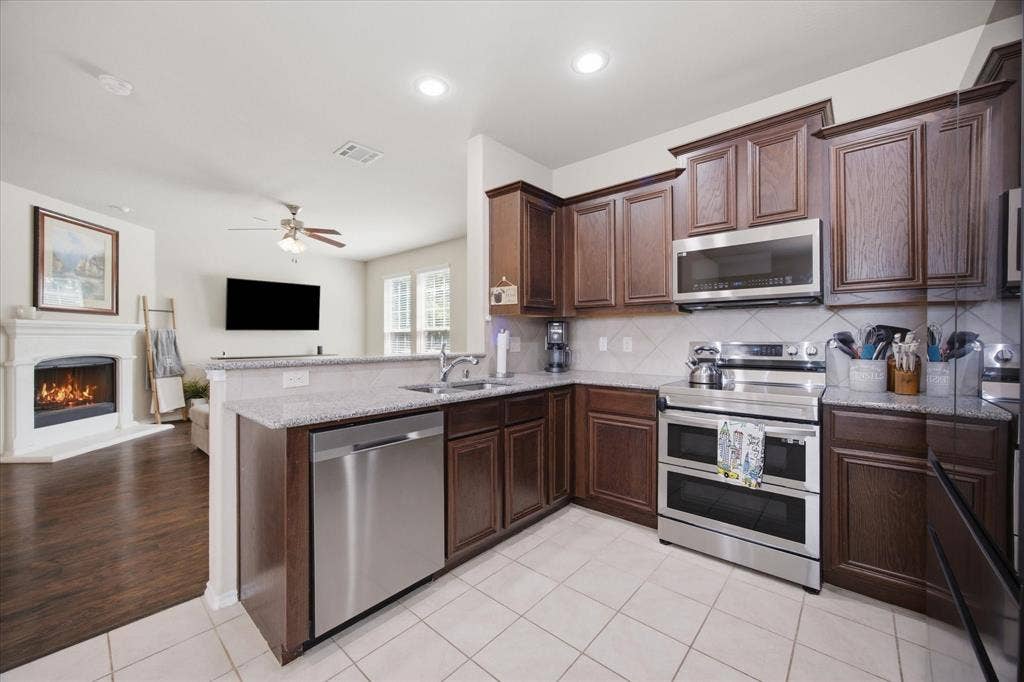 1709 Applegate Way, Royse City, TX 75189 1709 Applegate Way, Royse City, TX 75189