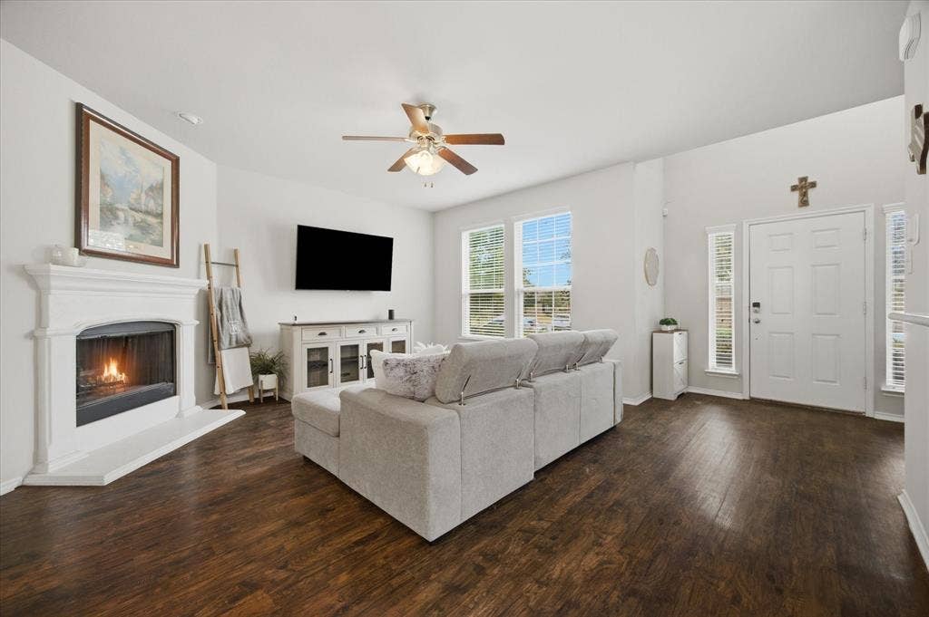 1709 Applegate Way, Royse City, TX 75189 1709 Applegate Way, Royse City, TX 75189