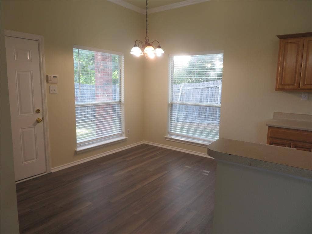100 Roaring Springs Drive, DeSoto, TX 75115 100 Roaring Springs Drive, DeSoto, TX 75115