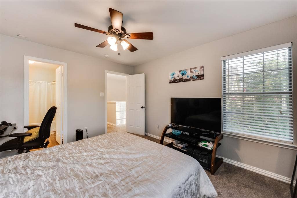 Secondary bedroom with natural lighting