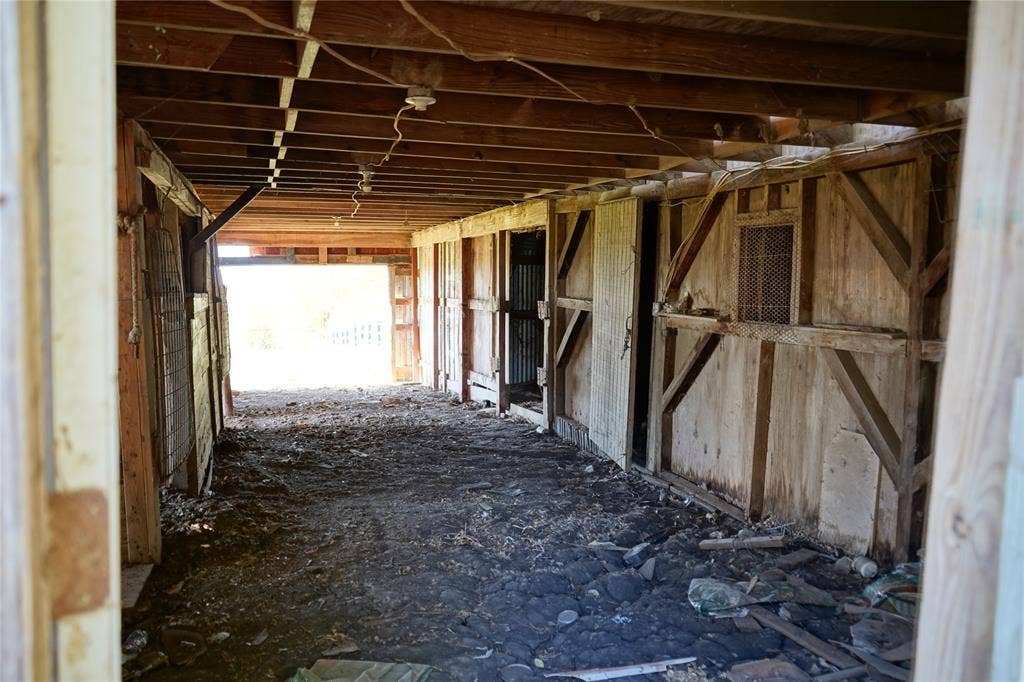 12797 FM 1385, Pilot Point, TX 76258