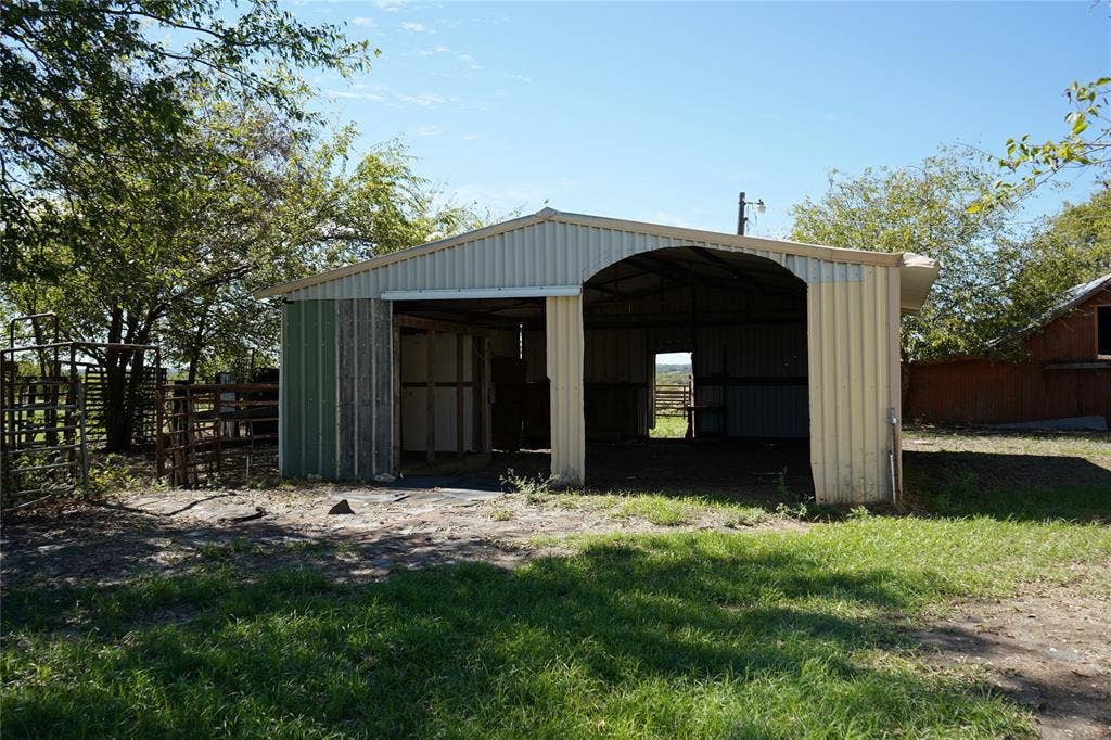 12797 FM 1385, Pilot Point, TX 76258