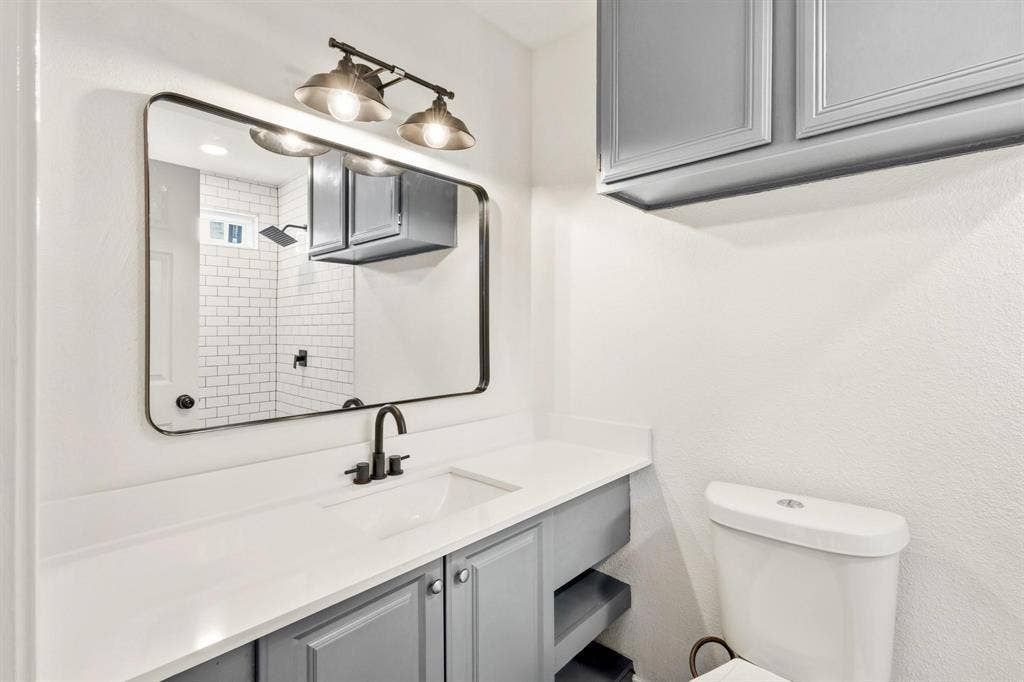 1313 Crosscreek Lane, Seagoville, TX 75159 1313 Crosscreek Lane, Seagoville, TX 75159