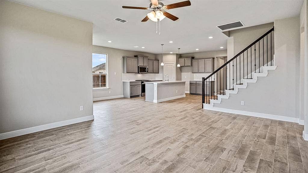 1426 CANTERBURY Trail, DeSoto, TX 75115 1426 CANTERBURY Trail, DeSoto, TX 75115
