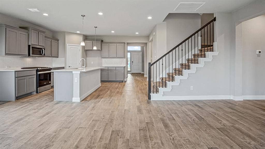 1426 CANTERBURY Trail, DeSoto, TX 75115 1426 CANTERBURY Trail, DeSoto, TX 75115