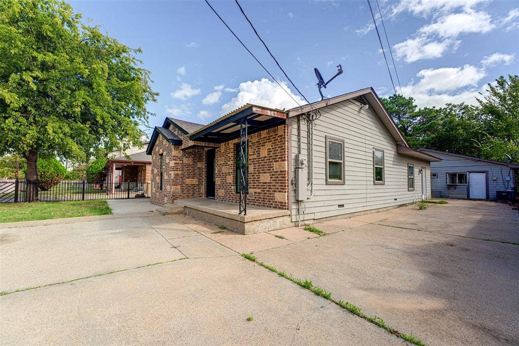 554 Pleasant Vista Drive, Dallas, TX 75217 554 Pleasant Vista Drive, Dallas, TX 75217