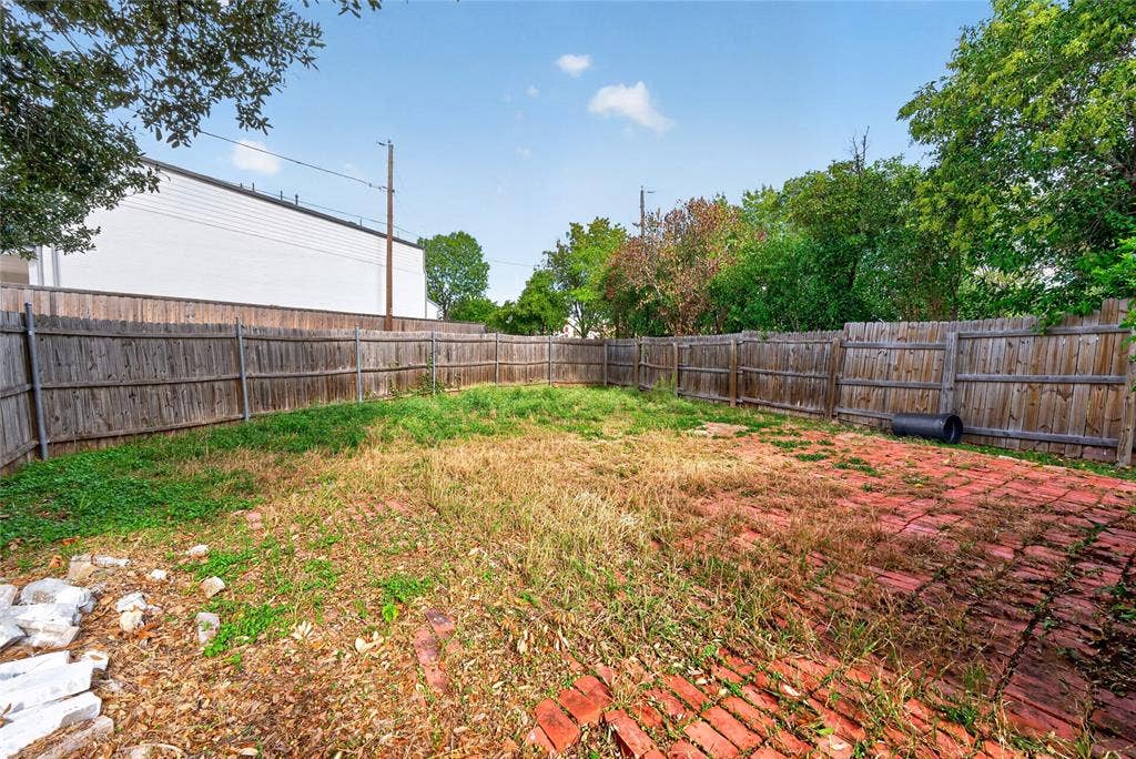 2925 Allister Street, Dallas, TX 75229