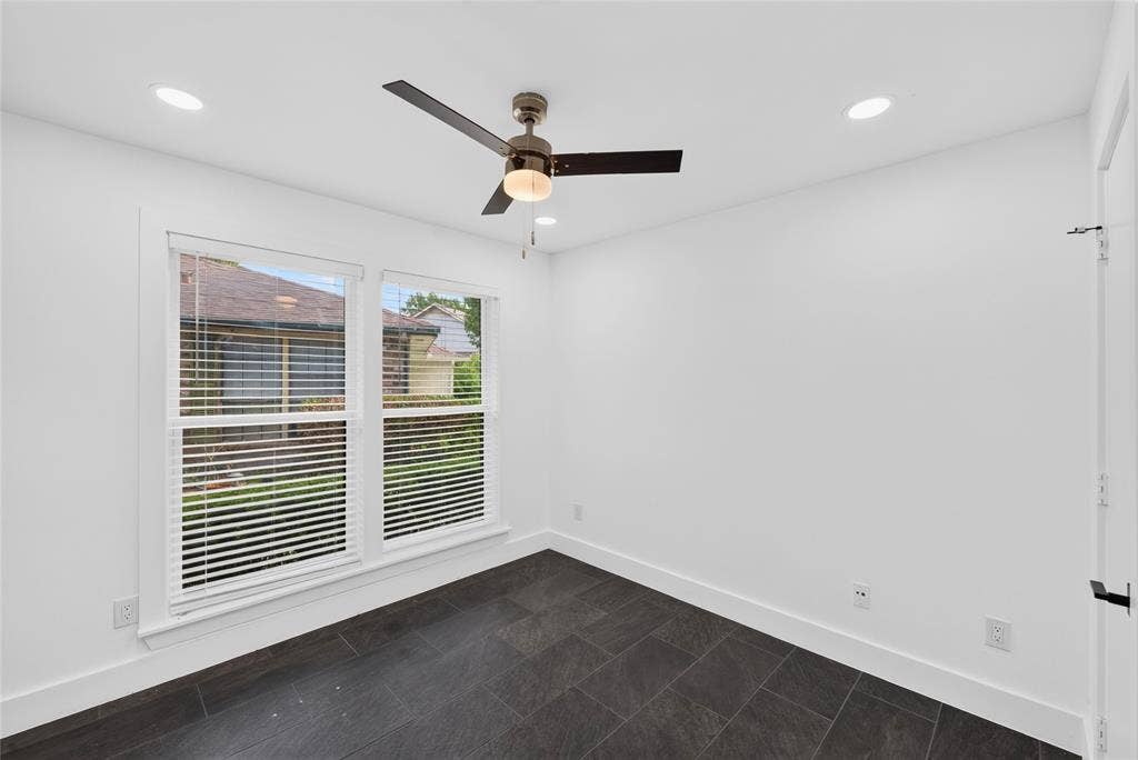 2925 Allister Street, Dallas, TX 75229