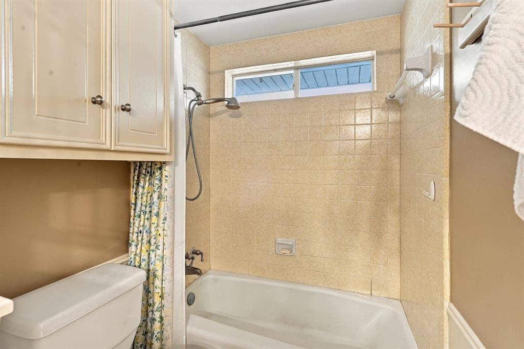 6720 Firelight Lane, Dallas, TX 75248 6720 Firelight Lane, Dallas, TX 75248