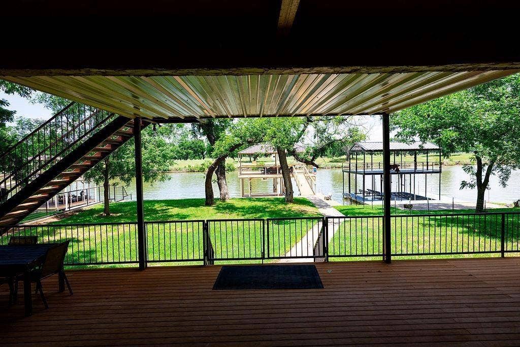 179 E El Camino Real, Weatherford, TX 76087 179 E El Camino Real, Weatherford, TX 76087