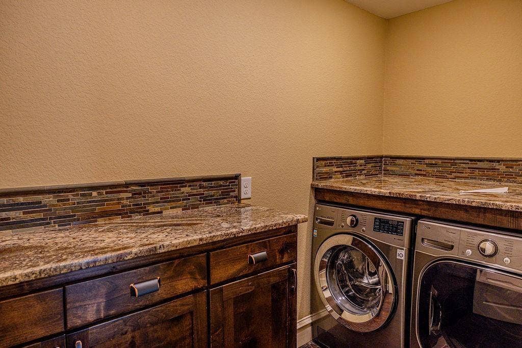 179 E El Camino Real, Weatherford, TX 76087 179 E El Camino Real, Weatherford, TX 76087