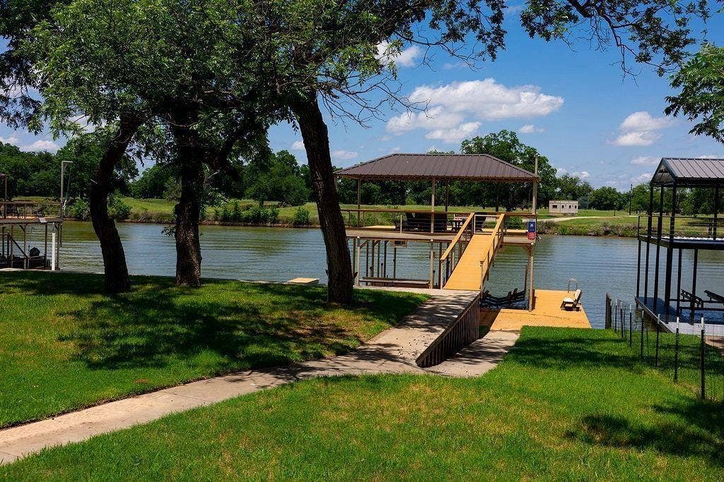 179 E El Camino Real, Weatherford, TX 76087 179 E El Camino Real, Weatherford, TX 76087