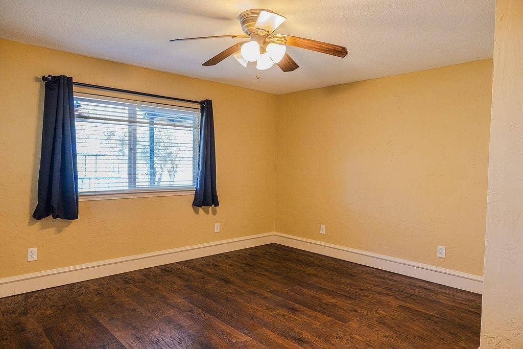 179 E El Camino Real, Weatherford, TX 76087 179 E El Camino Real, Weatherford, TX 76087