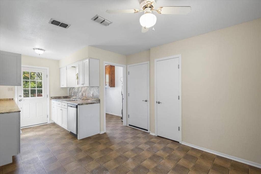 2615 Shady Bluff, Tyler, TX 75707 2615 Shady Bluff, Tyler, TX 75707