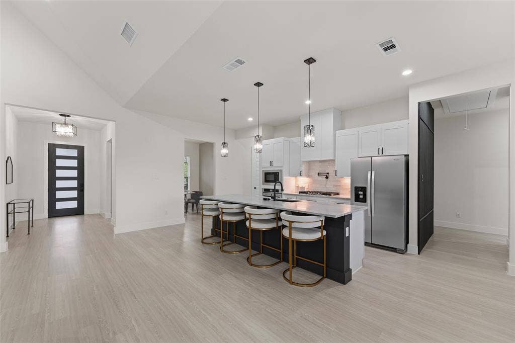 1018 Devonshire Drive N, Forney, TX 75126