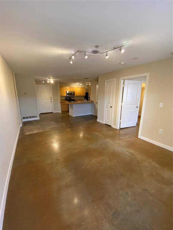 5111 Manett Street, #104, Dallas, TX 75206 5111 Manett Street, #104, Dallas, TX 75206