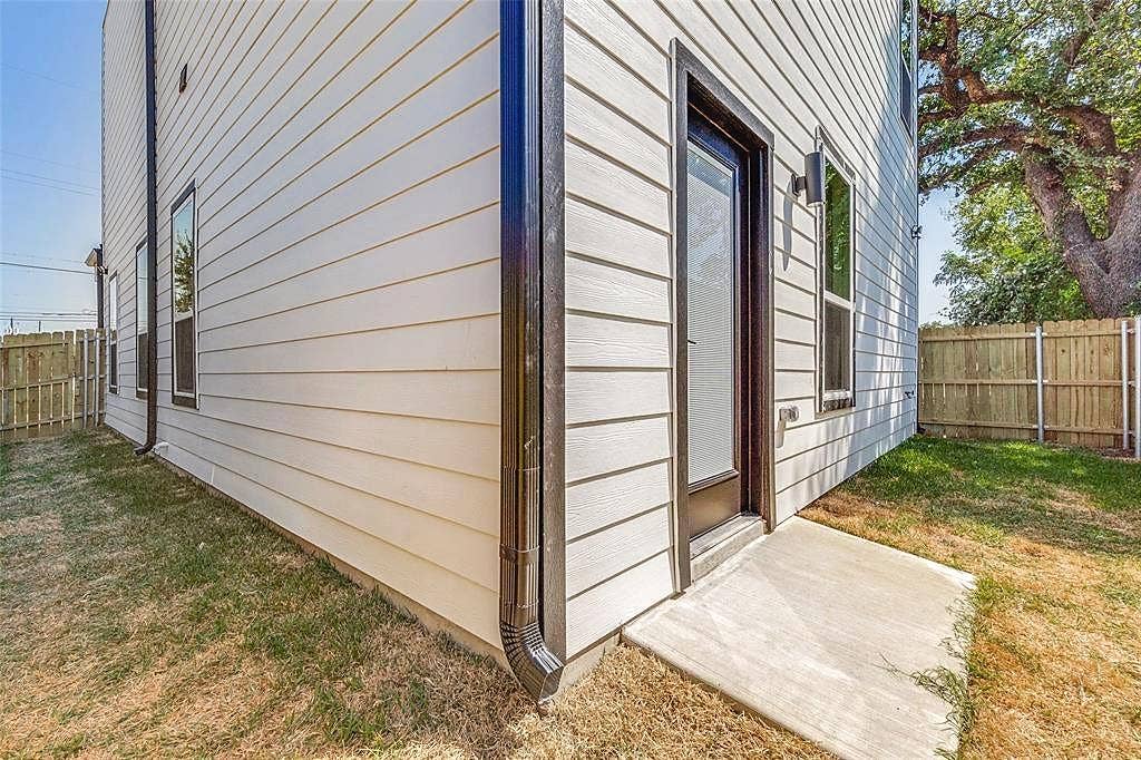 4847 Brashear Street, Dallas, TX 75210 4847 Brashear Street, Dallas, TX 75210