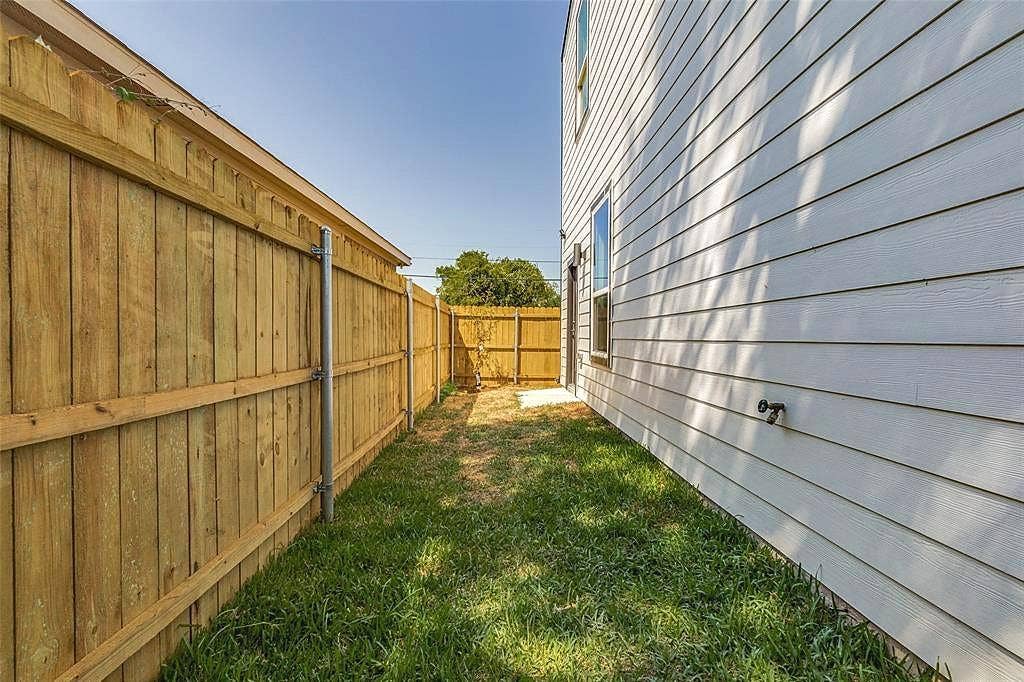4847 Brashear Street, Dallas, TX 75210 4847 Brashear Street, Dallas, TX 75210