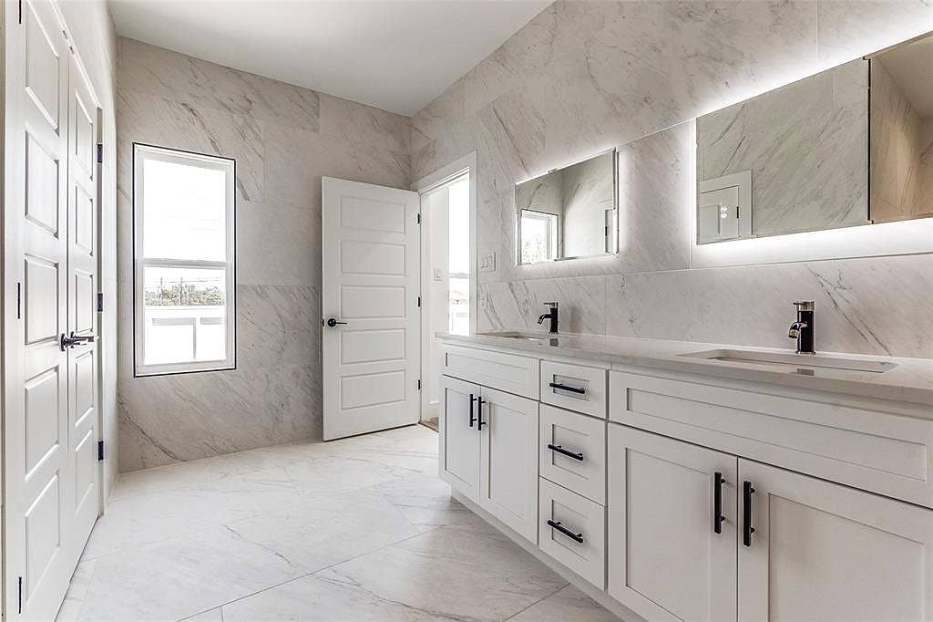 4847 Brashear Street, Dallas, TX 75210 4847 Brashear Street, Dallas, TX 75210