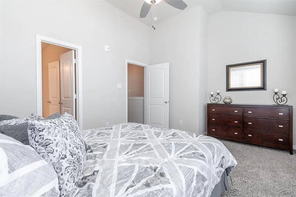 301 E Lamar Street, #10, McKinney, TX 75069 301 E Lamar Street, #10, McKinney, TX 75069