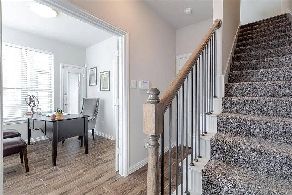 301 E Lamar Street, #10, McKinney, TX 75069 301 E Lamar Street, #10, McKinney, TX 75069